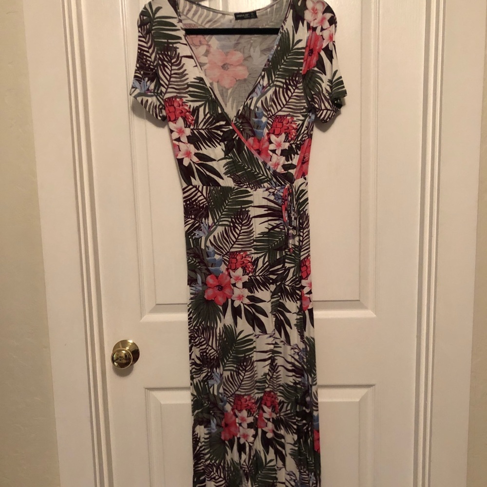 Floral high-low dress, never worn